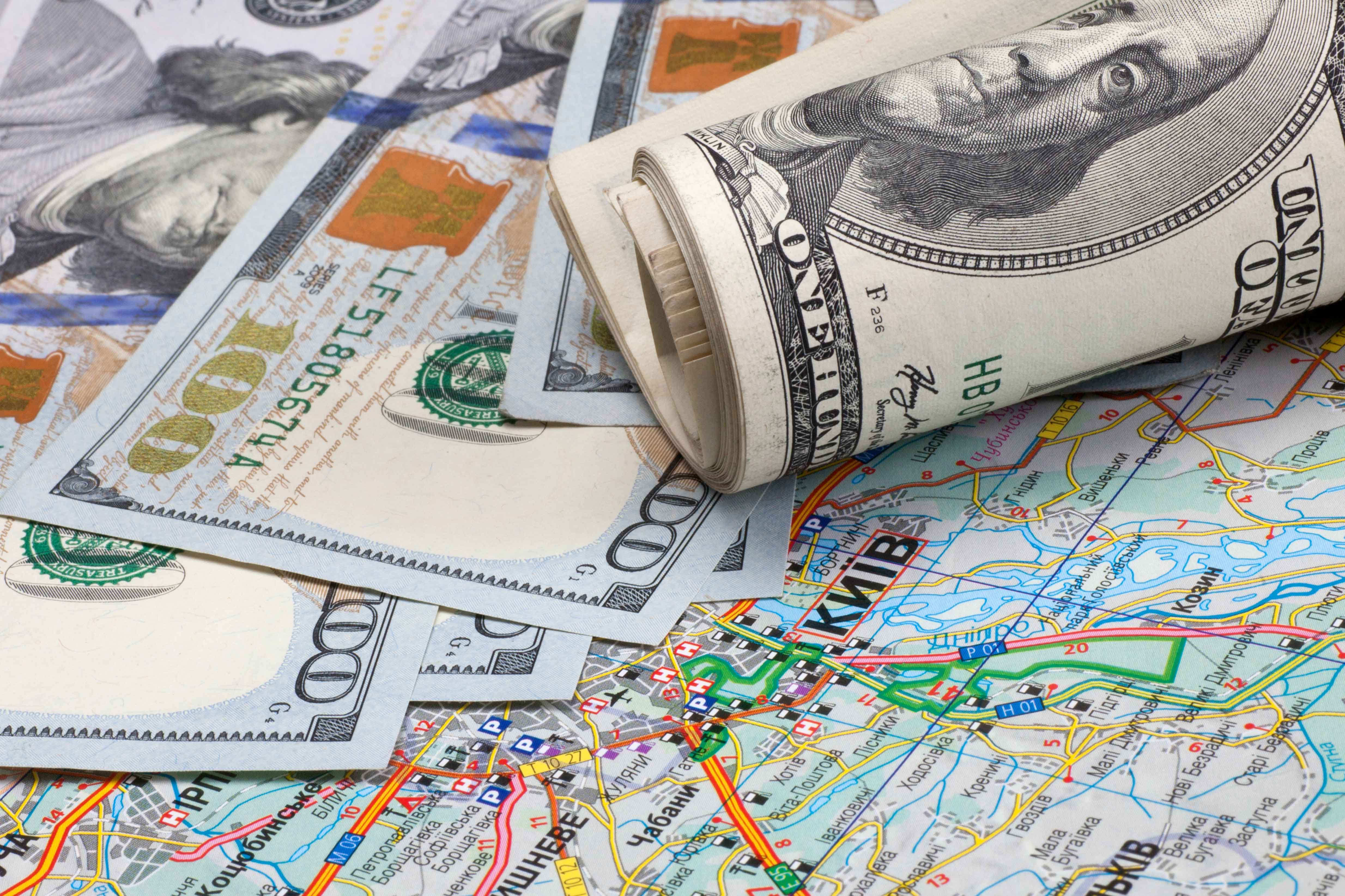 17 easy tips to help you save a fortune on your next trip